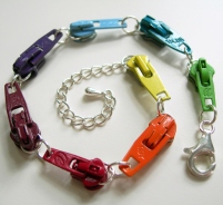 rainbow-vintage-zipper-slide-bracelet